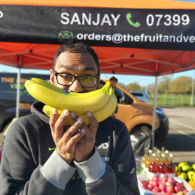 THE FRUIT AND VEG MAN